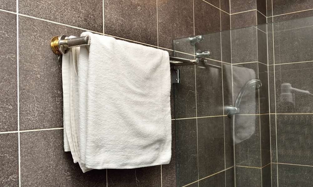 How to Hang Towels in the Bathroom