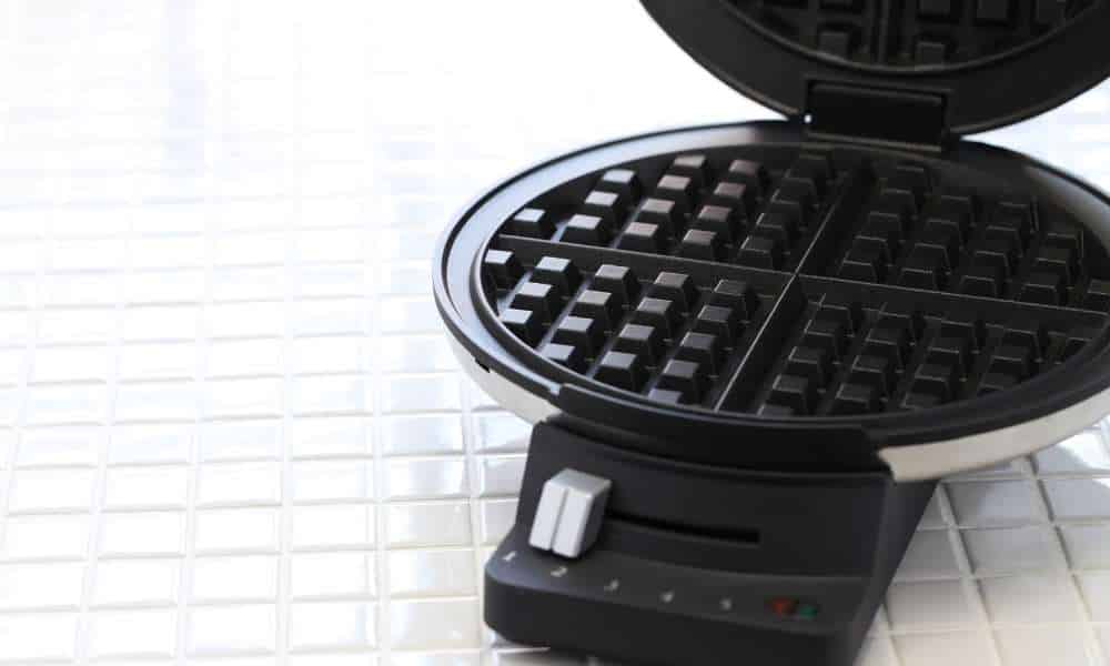 The importance of keeping the dash waffle maker clean