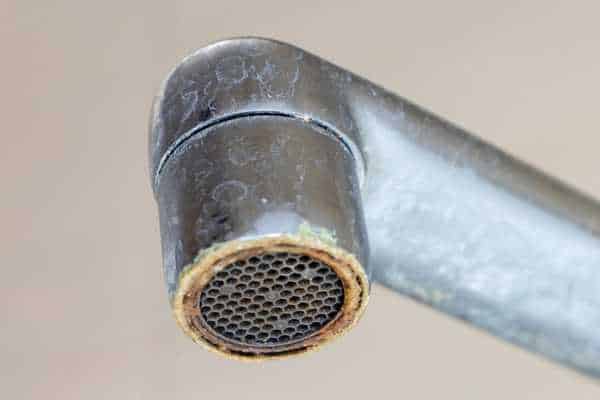 The Result of Using a Moen Kitchen Faucet Aerator